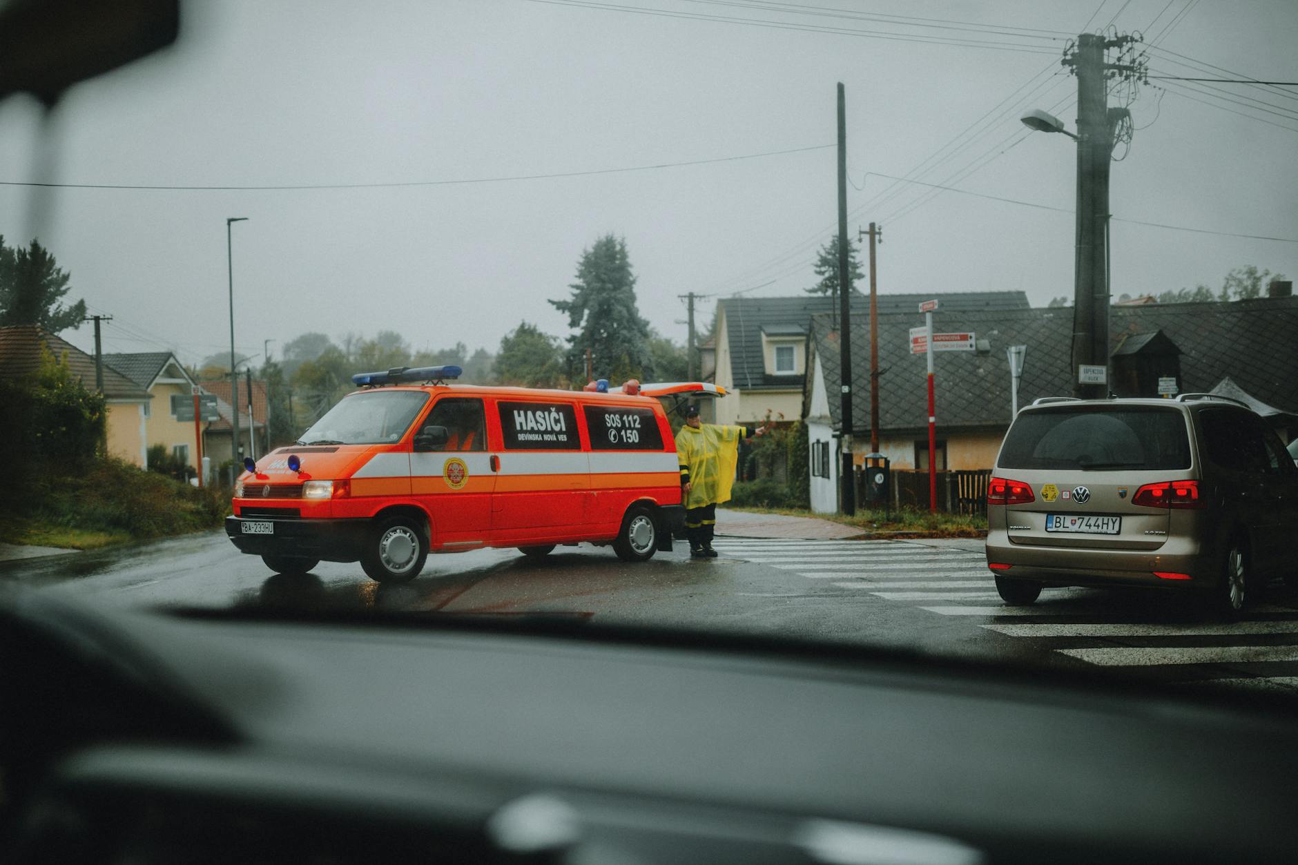 Frenata d'emergenza: tecnica corretta e ABS