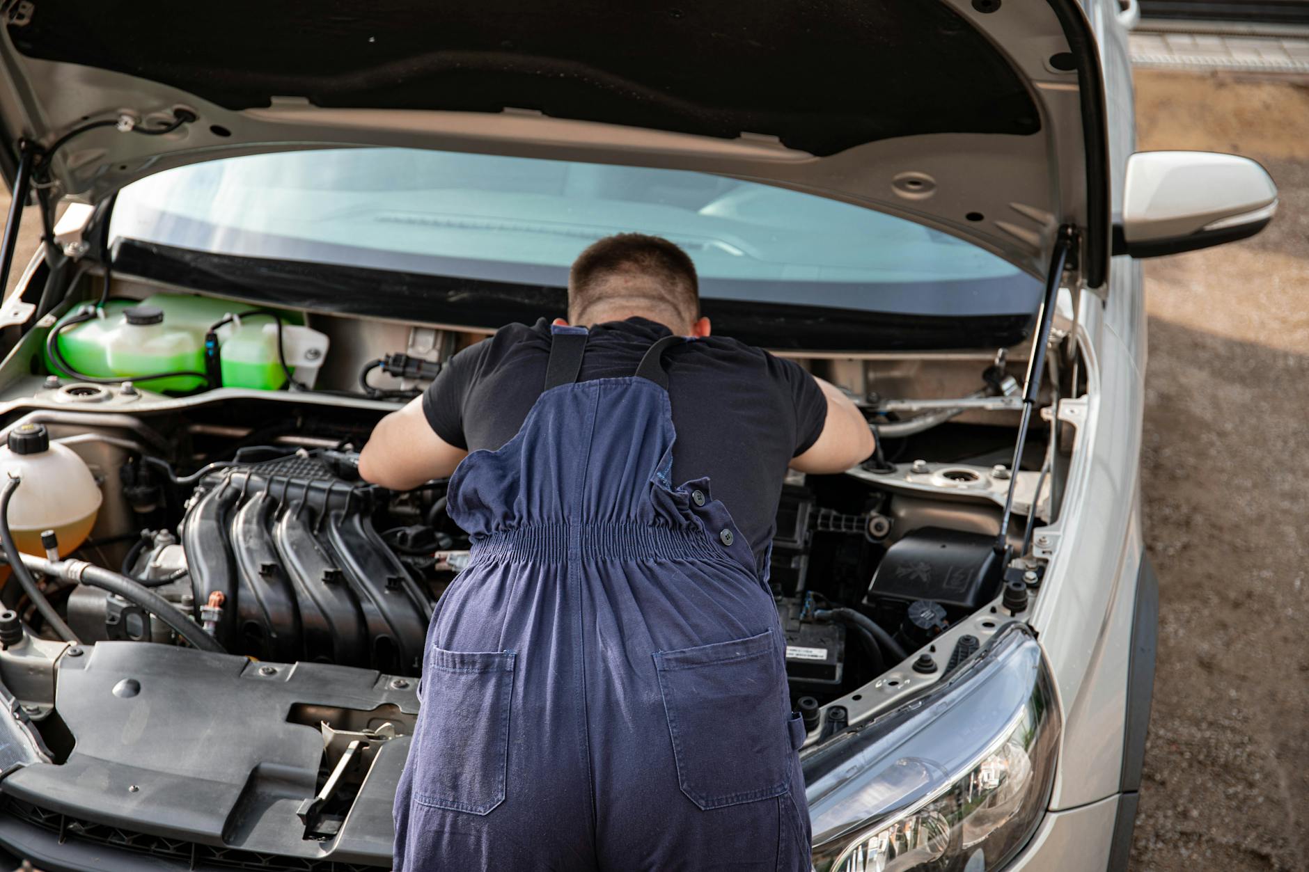 Manutenzione auto primavera: la checklist completa