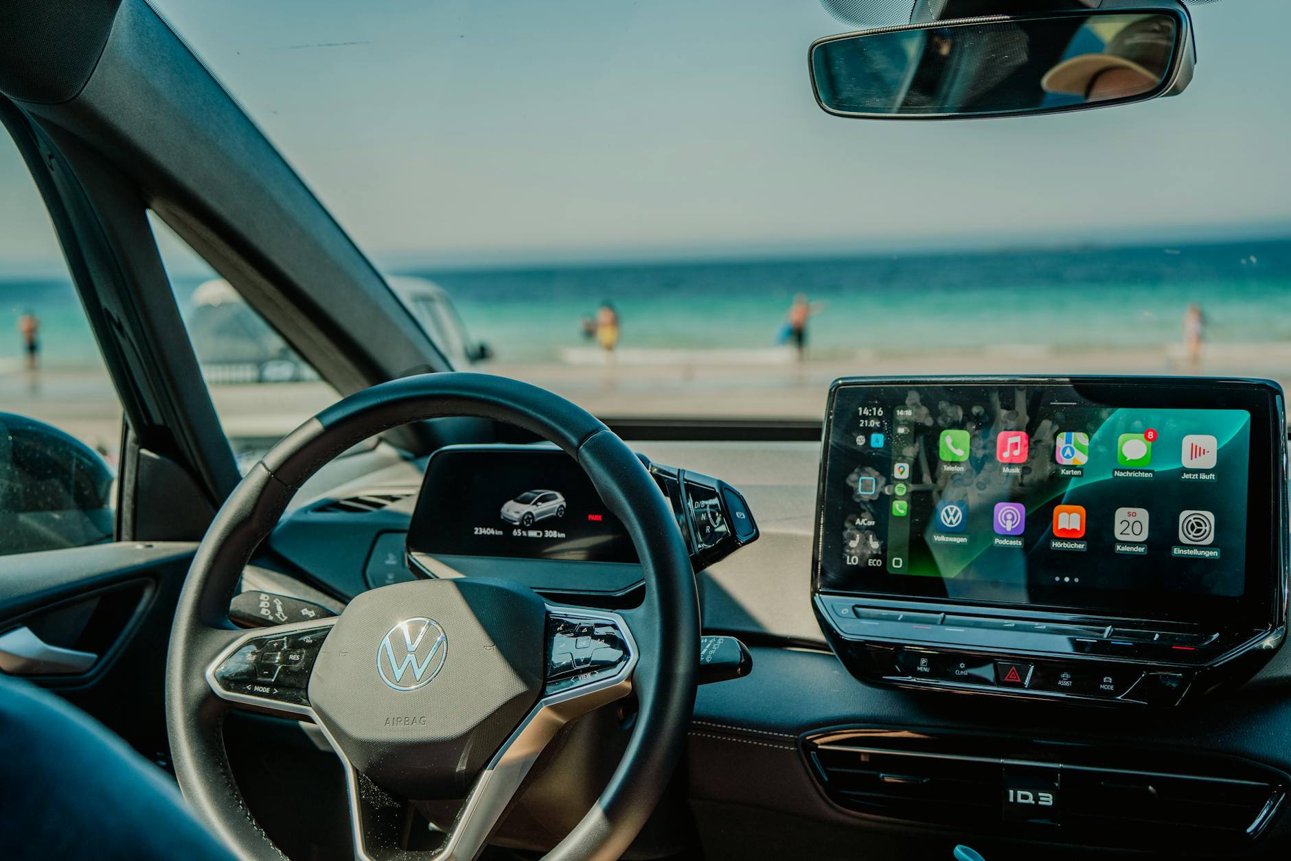 Vacanze al mare: sabbia, salsedine e manutenzione auto
